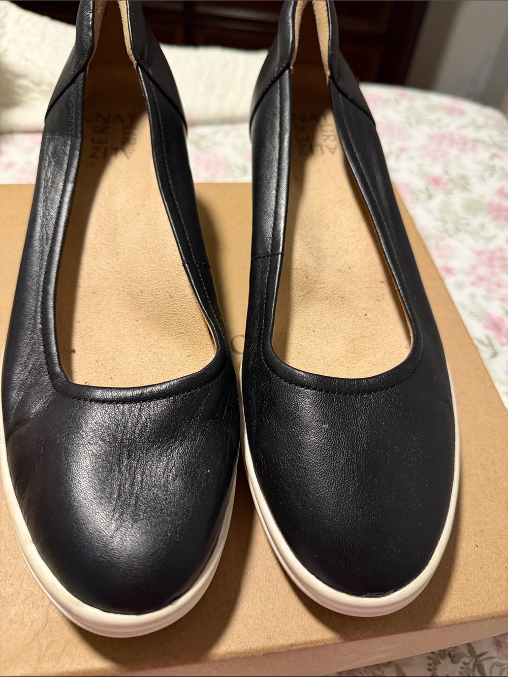 Naturalizer Women's Black Leather Slip-On Ballet Flats with White Sole